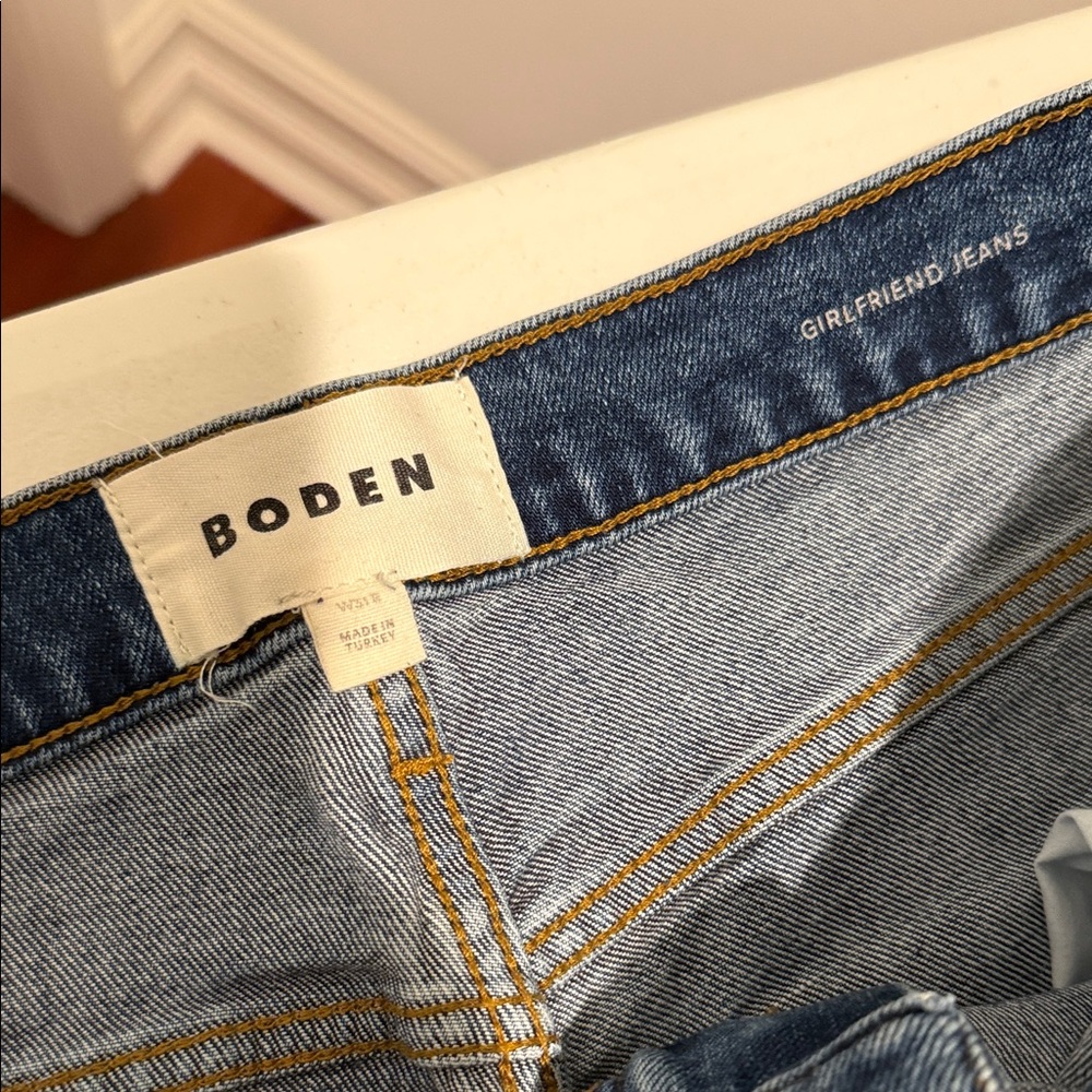 Boden Girlfriend Jean HighWaisted Medium Wash Denim Relaxed Fit Straight Leg 31W